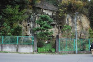 岩窟ホテル