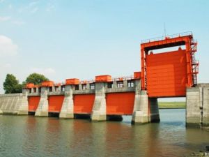 【東京の心霊スポット】旧岩淵水門（赤水門）の心霊現象や行き方を紹介