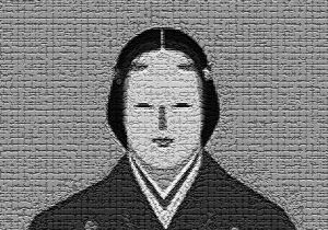 真っ暗な夢の中の空間に、能面が…！