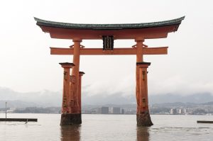 天皇家のルーツは渡来人？鏡餅や御神酒に隠された日本の古代史【前編】