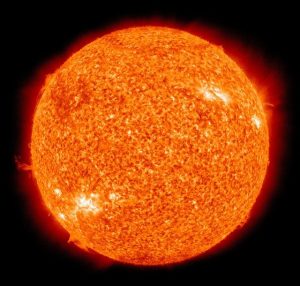 中国が"人口太陽"を稼働させている?!